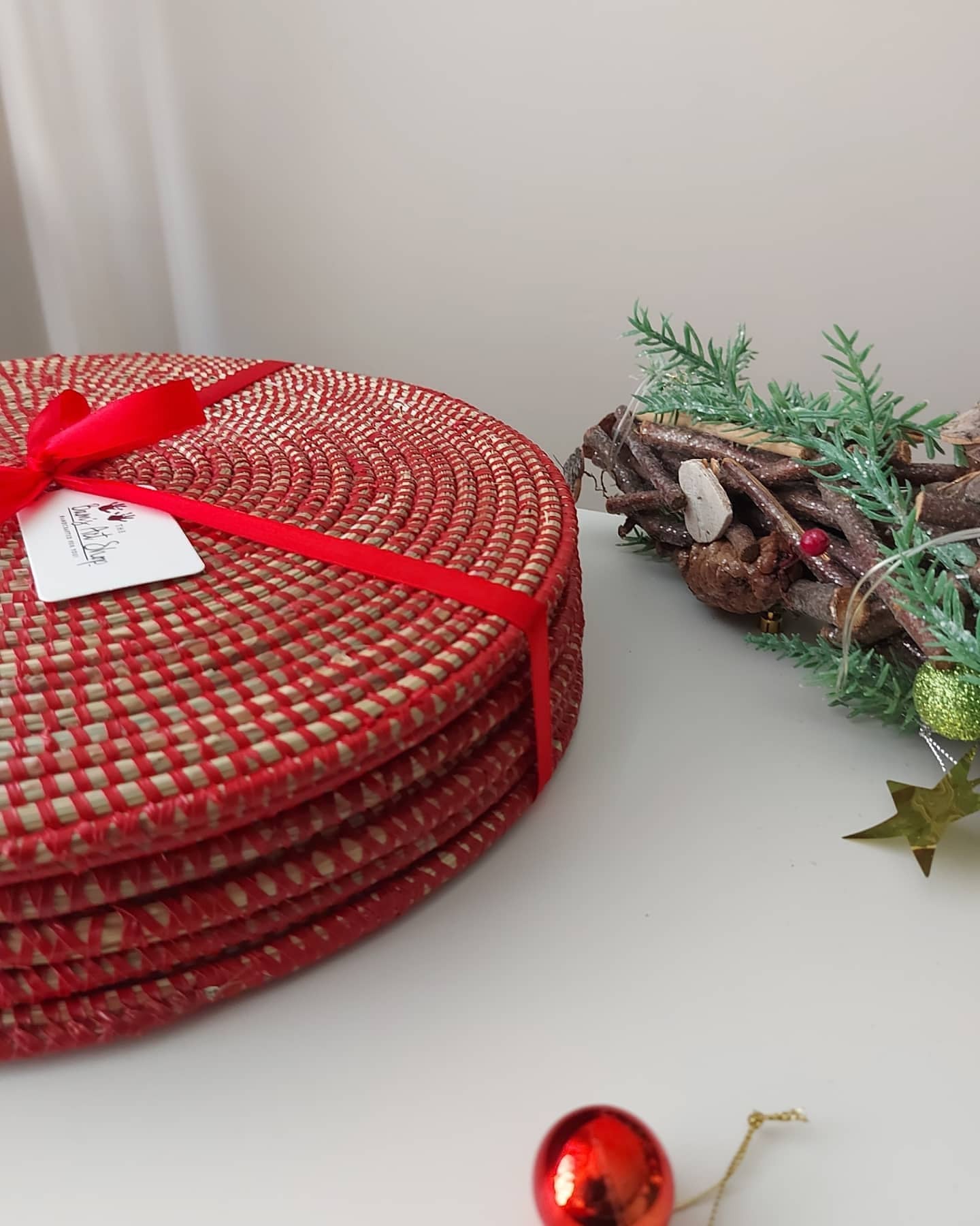 Lot de 6 sets de table tissés rouges