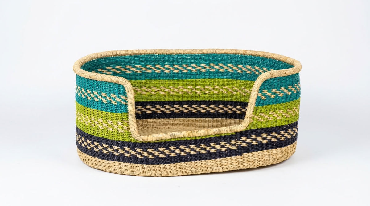 Panier tissé pour chien jaune, noir et marron naturel
