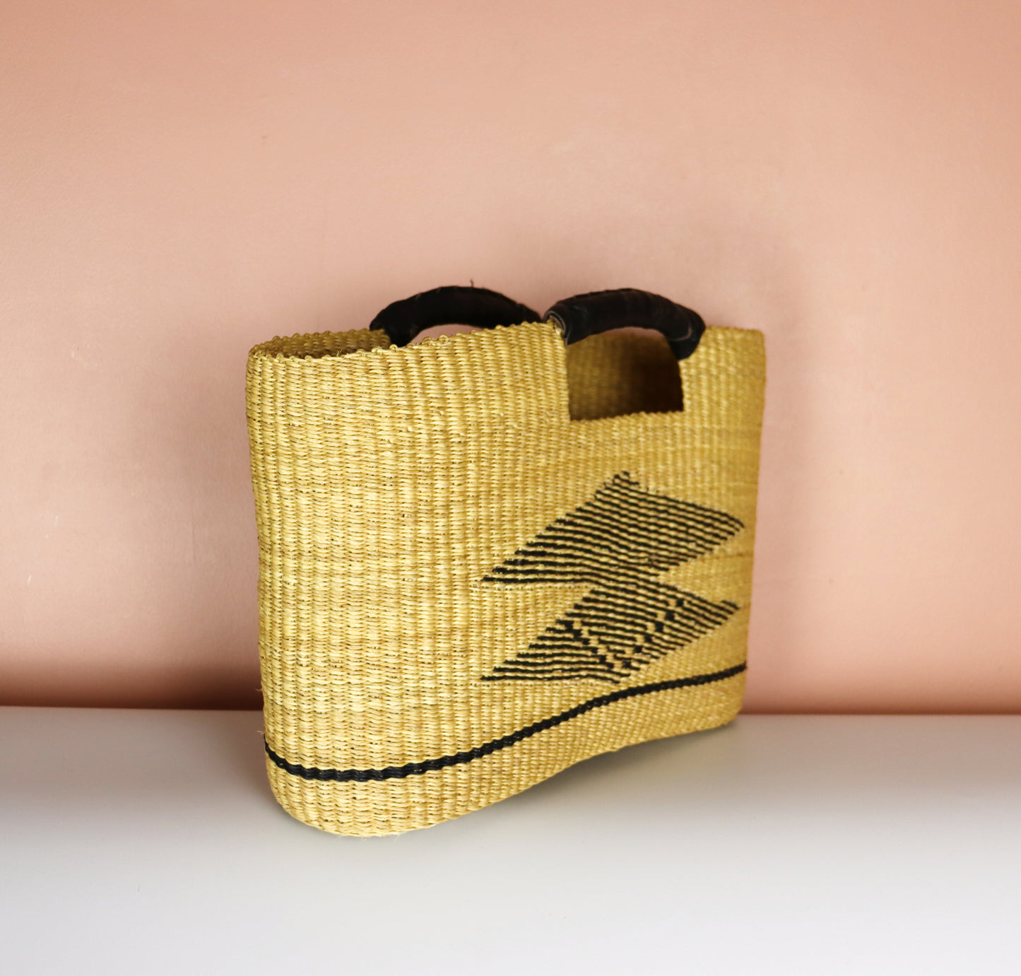 Strandtasche „Bolga Tote“ aus offener Webart